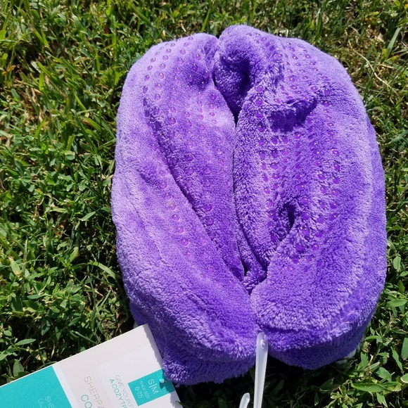 Slippers - Picture 2 of 2